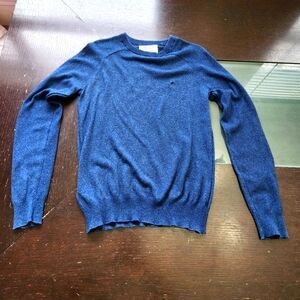 Crew neck Penguin Sweater by Musingwear Sz S Blue Lightweight